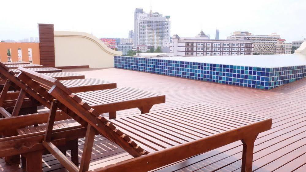 D Hotel Pattaya Exteriör bild